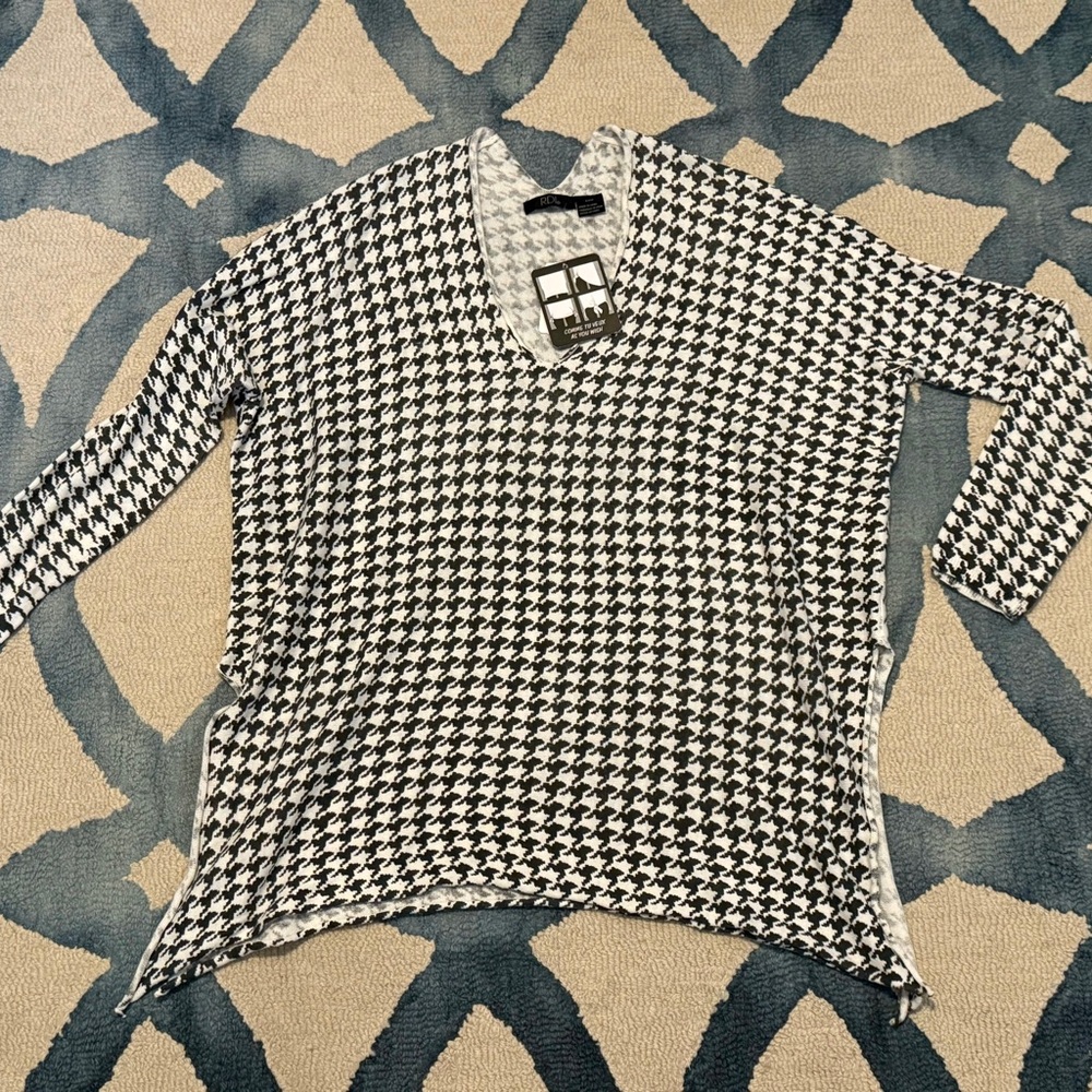 Women's Black and White Houndstooth Top - Size S